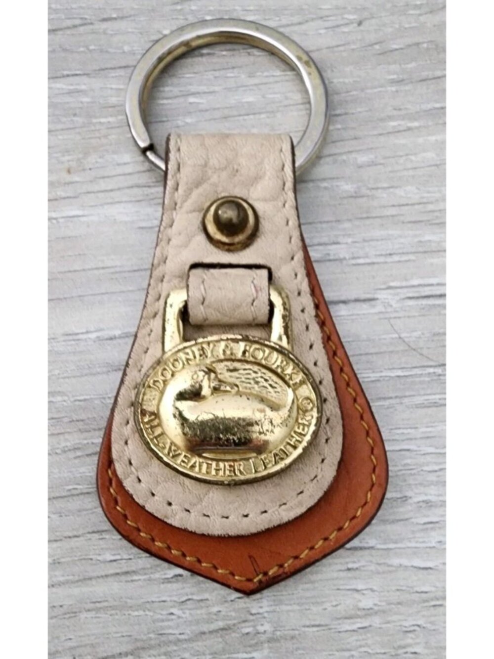 Dooney & Bourke Beige All Weather Pebble Leather Key Ring Fob Vintage Brass Logo